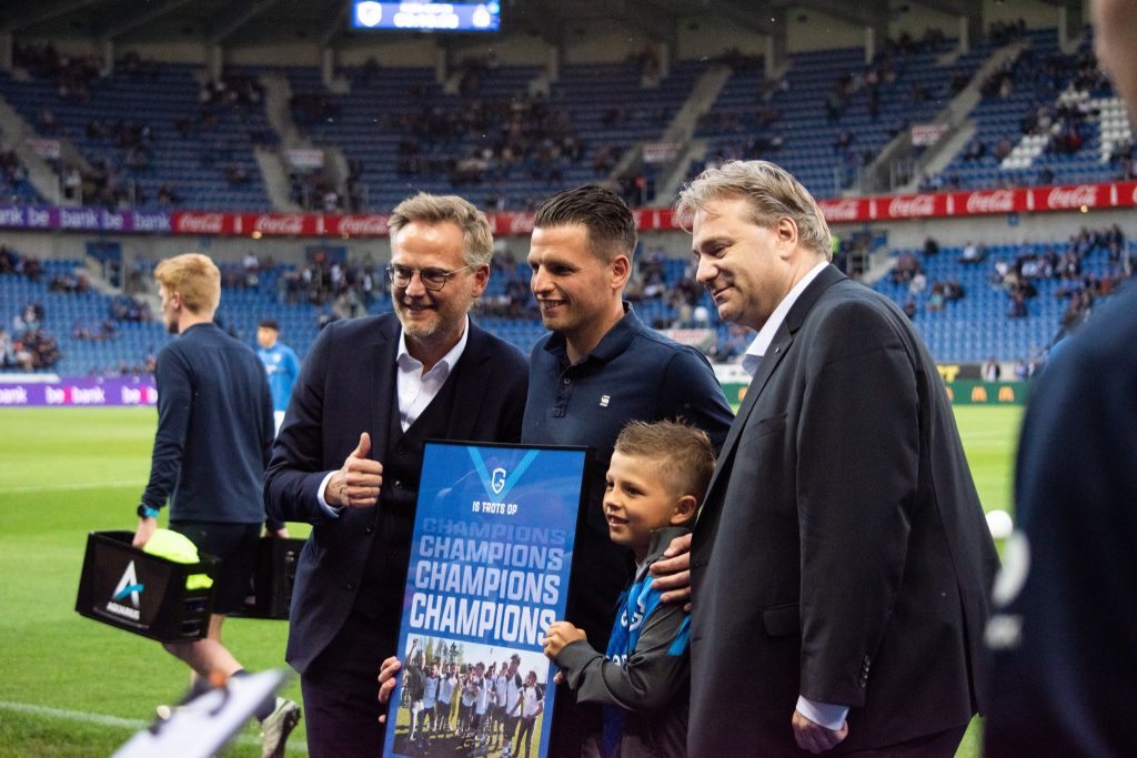 KRC GENK - KFC Zwaluw Wiemismeer